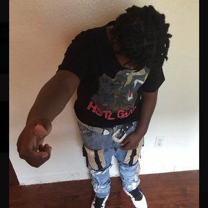 Meet your Posher, Demario